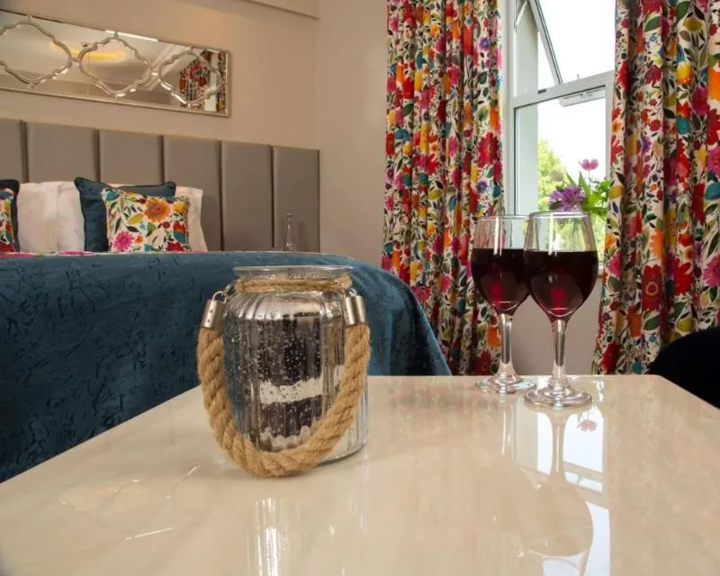 Room, Cork's Vienna Woods Hotel and Villas, Cork