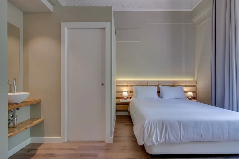 DOUBLE WITH BALCONY Room, Principal, B&B, Barcelona