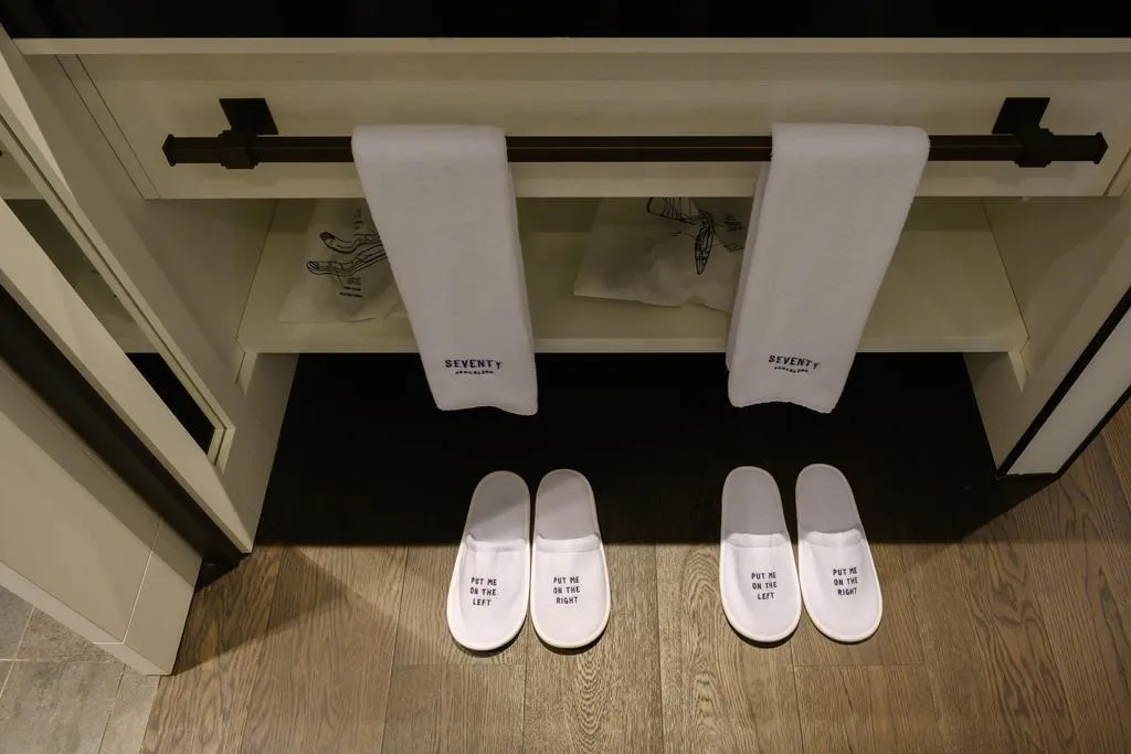 DOUBLE STANDARD Room, Seventy Barcelona, Barcelona
