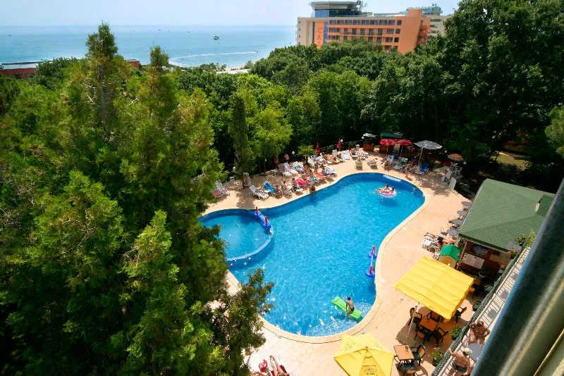 Pool, Tintyava, Varna