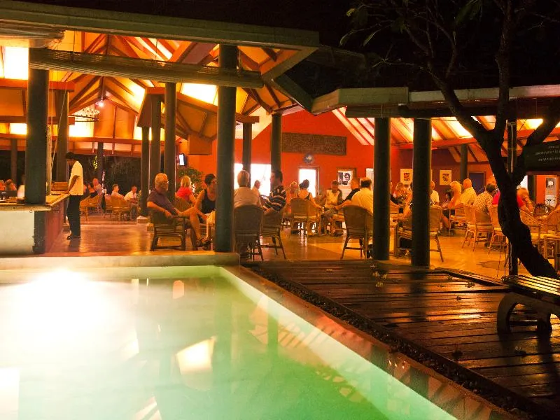 Bar, Adaaran Select Hudhuranfushi Resort, Male