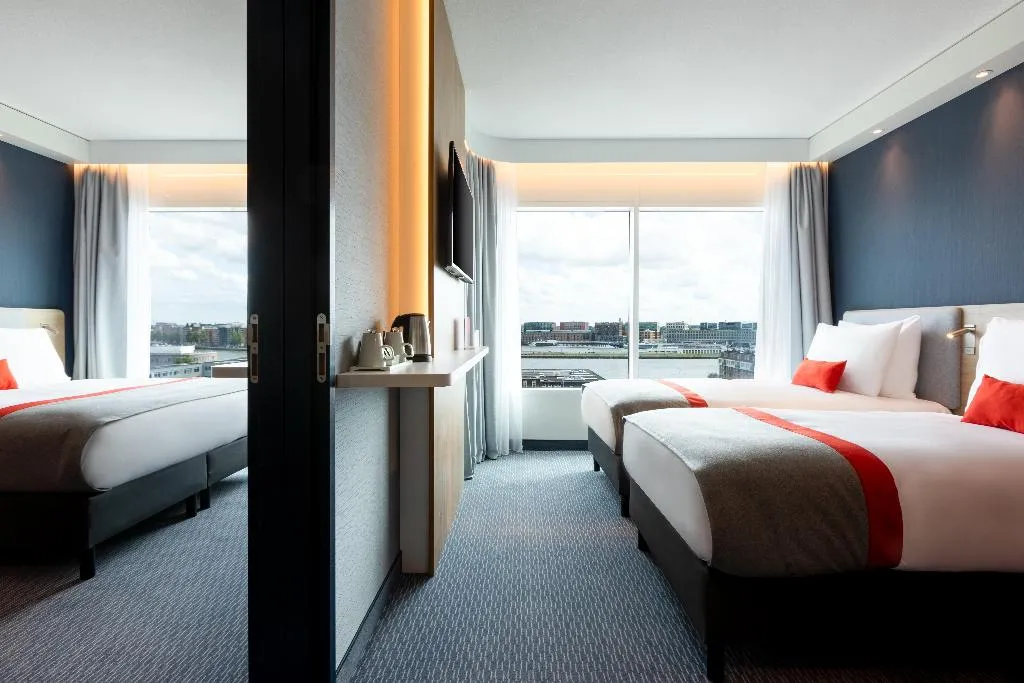 TWIN CITY VIEW Room, Holiday Inn Express Amsterdam - North Riverside, Amsterdam