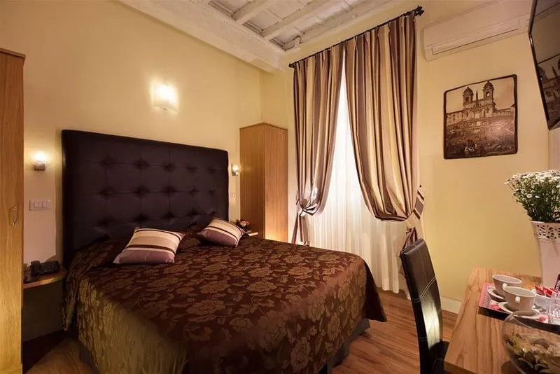 General view, Condotti Inn, Rome