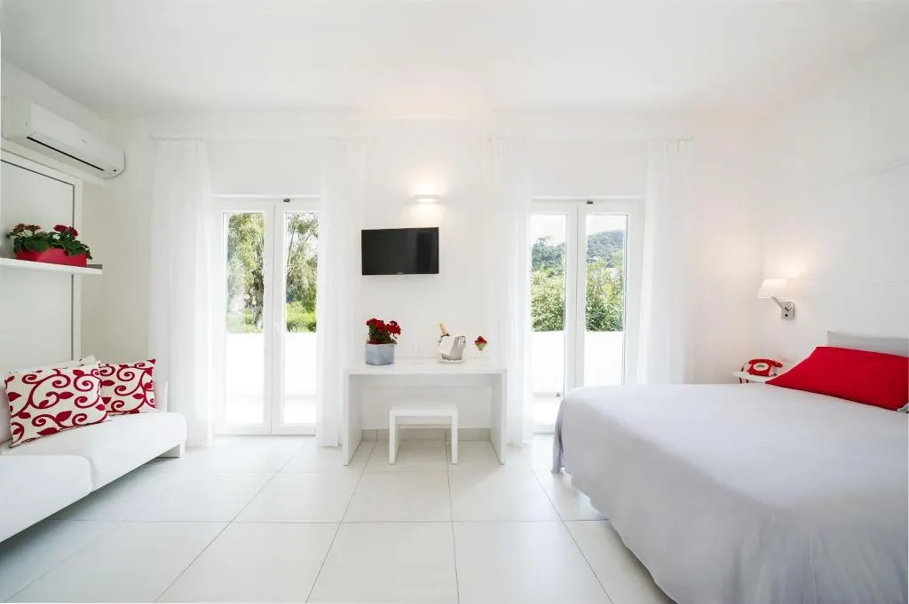 DOUBLE DELUXE Room, San Francesco, Naples