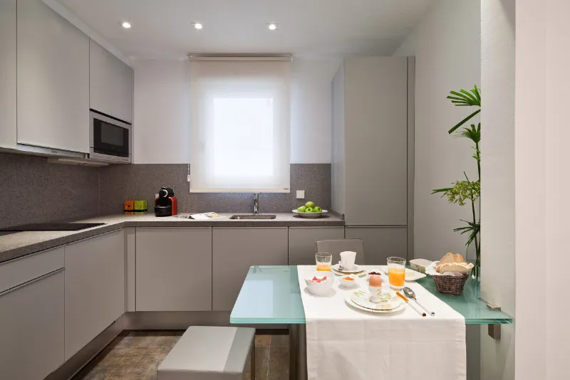 Room, Eslava, Seville