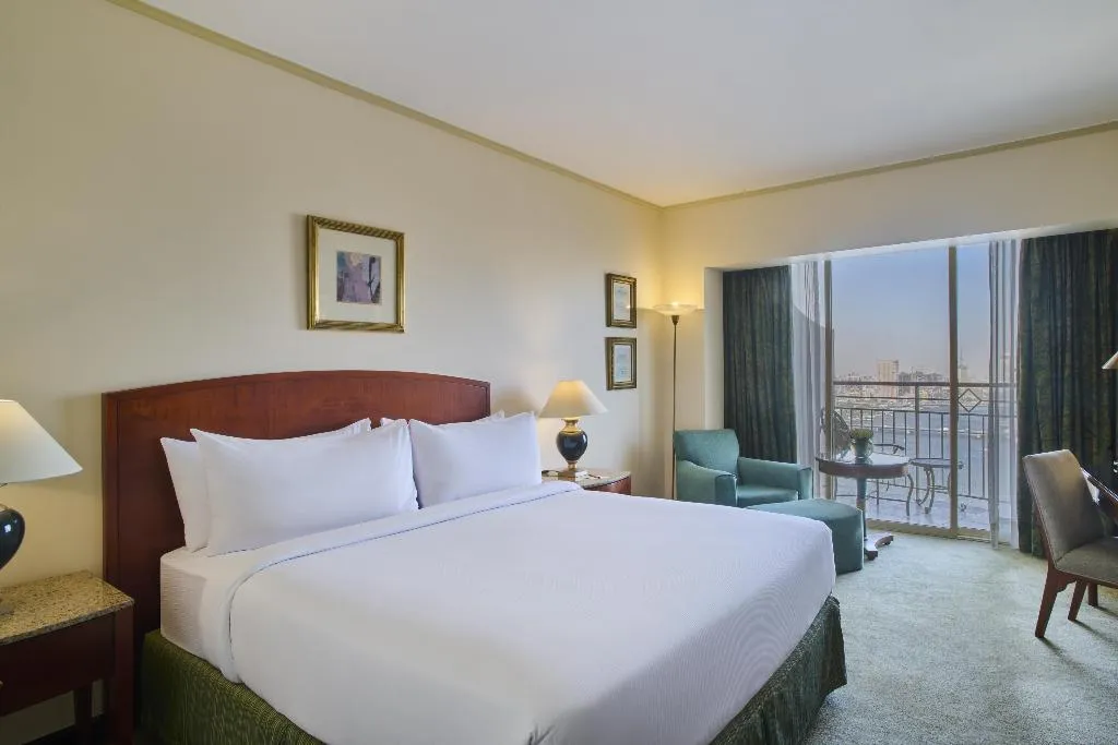 Double or Twin GUEST ROOM Room, Hilton Cairo Grand Nile, Cairo