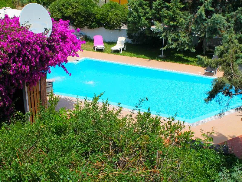 Pool, Melody Studios, Rhodes