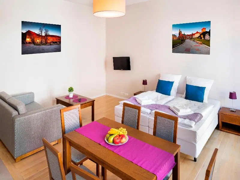 APARTMENT DELUXE Room, Emaus Apartments, Krakow