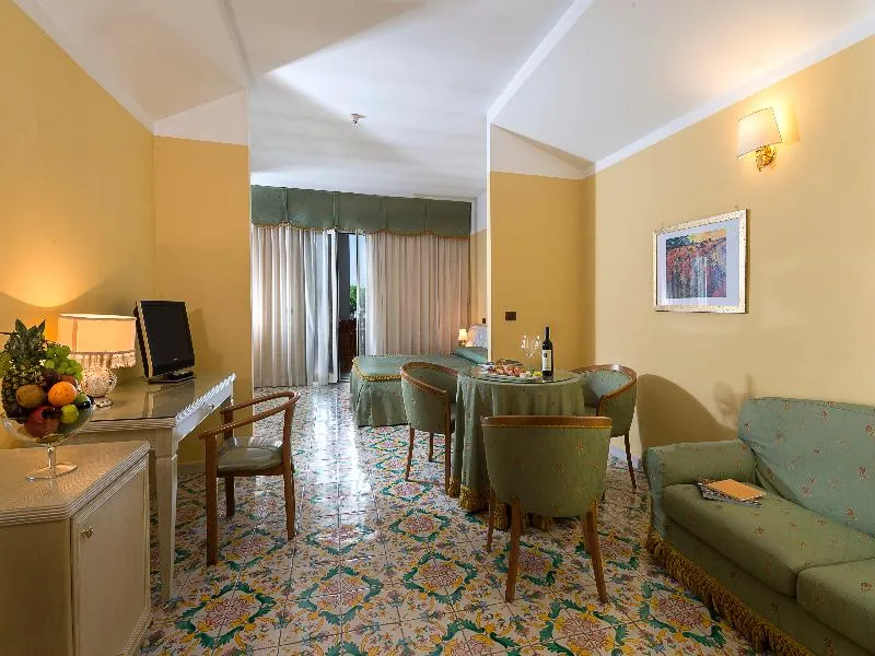 Room, Leonessa Hotel, Naples