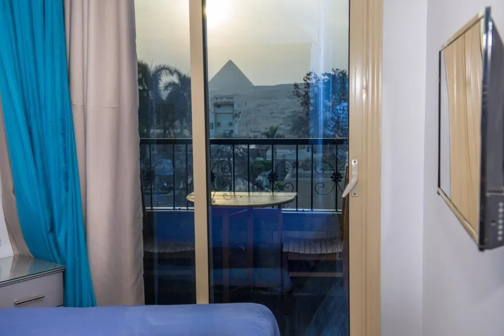 Double or Twin CLASSIC WITH VIEWS Room, Pyramids View Inn, Cairo