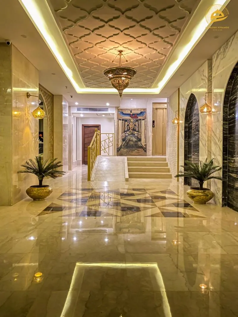Lobby, Mamluk Pyramids Hotel, Cairo
