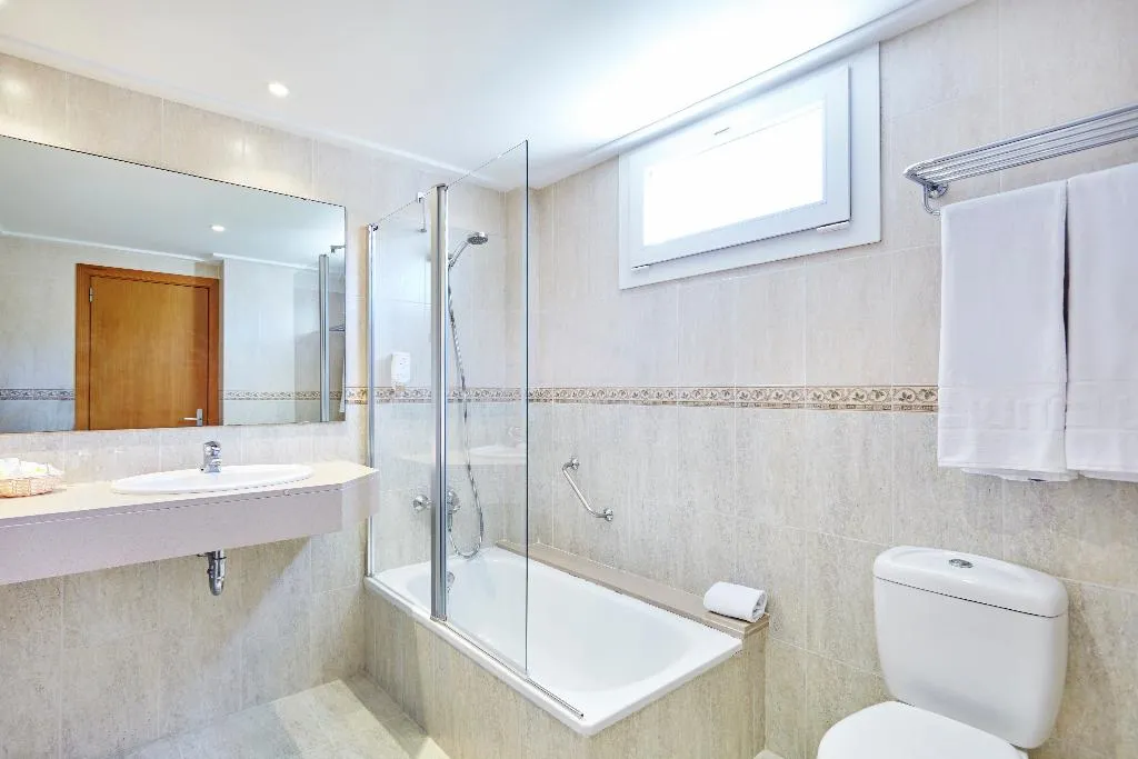 JUNIOR SUITE SEA VIEW Room, Universal Hotel Castell Royal, Majorca