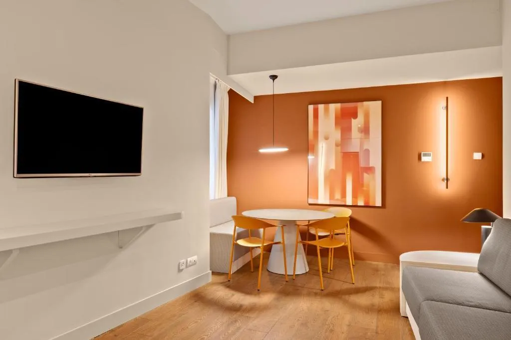 Room, B&B Apartamentos Madrid Centro Fuencarral 46, Madrid