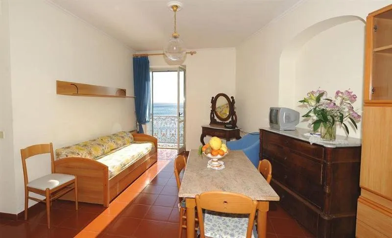 General view, B&B Camere Con Vista, Naples