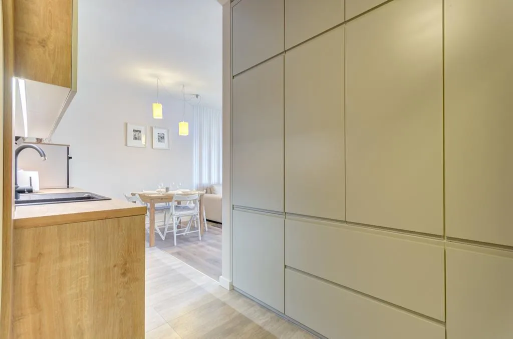 APARTMENT CAPACITY 4 ONE BEDROOM Room, Dom & House Apartments Baltiq Plaza, Gdansk