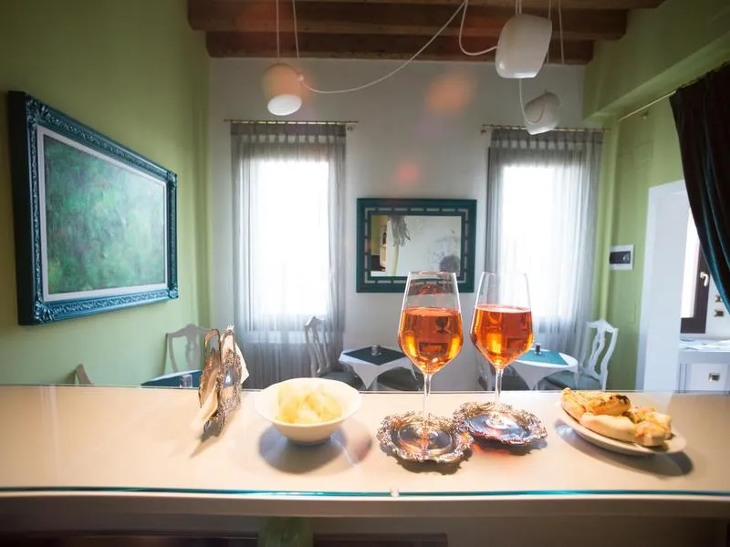 Bar, Villa Gasparini, Venice