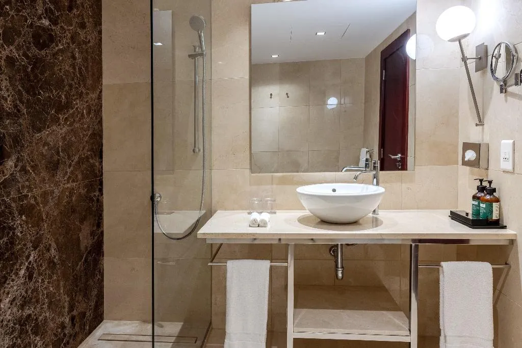 TWIN PREMIUM Room, Crowne Plaza Porto, Porto