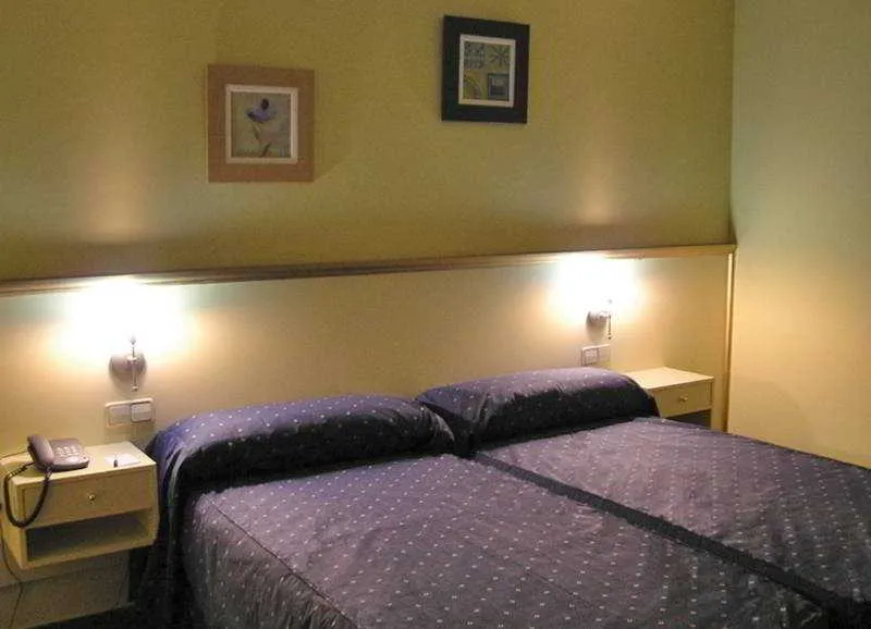 Room, Lusso Velilla, Madrid