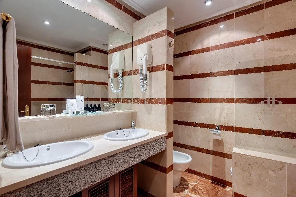 DOUBLE STANDARD Room, Miguel Angel, Madrid