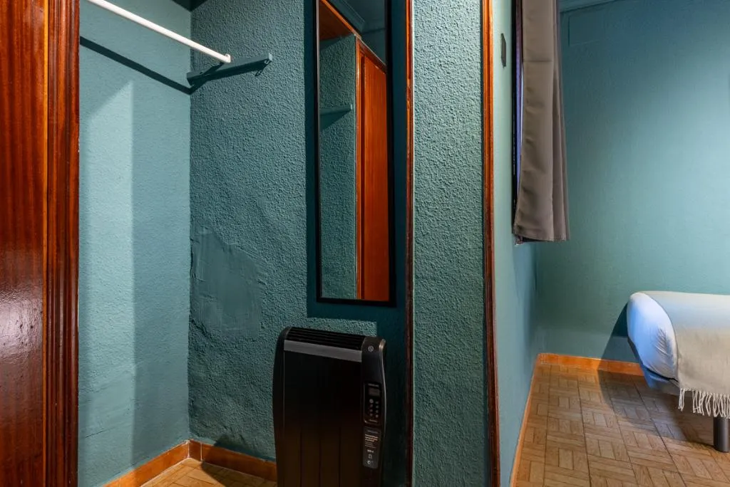 DOUBLE STANDARD Room, Ideal Hostel Madrid, Madrid