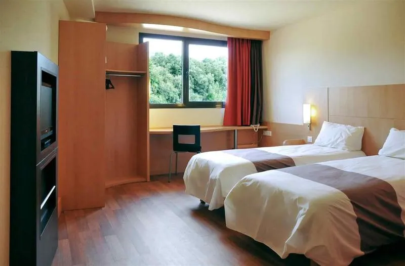 Room, ibis Girona Costa Brava, Costa Brava