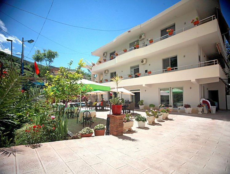 Image, Hotel Nika, Kavaje