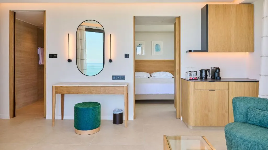 SUITE SEA VIEW ONE BEDROOM Room, Sunrise Emerald, Cyprus