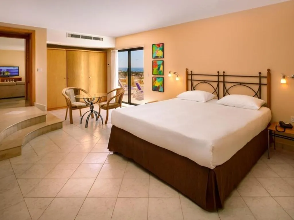 SUITE DELUXE SEA VIEW Room, Verdi St Georges Bay Marina, Malta