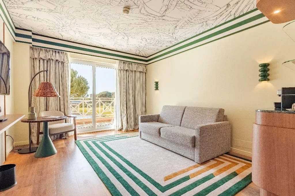 SUITE KING SIZE BED Room, Kimpton Quinta Da Marinha Cascais by IHG, Lisbon