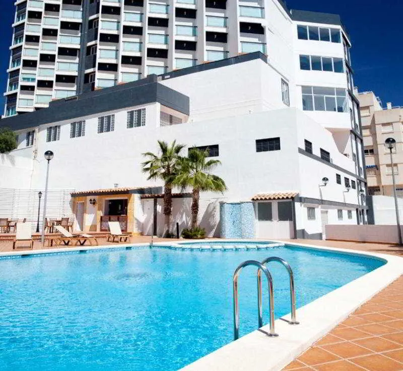 Pool, La Familia Gallo Rojo, Costa Blanca