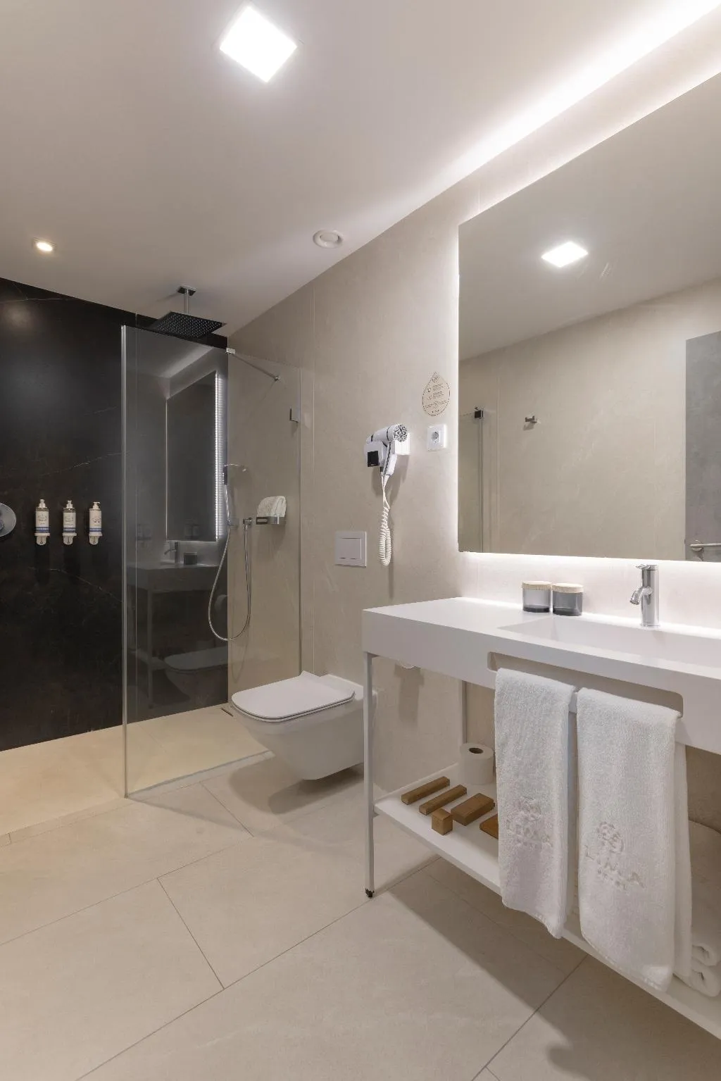 DOUBLE WITH TERRACE Room, Lima, Costa Del Sol