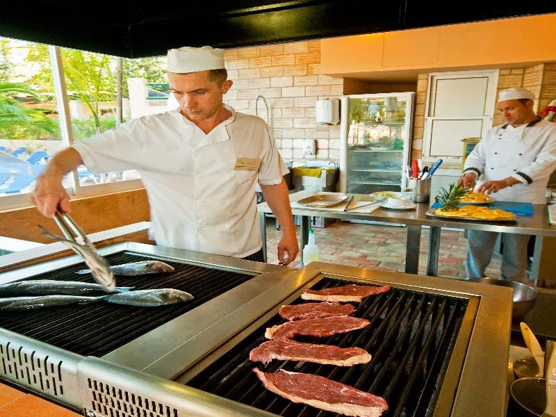 Restaurant, Apartamentos da Balaia, Algarve
