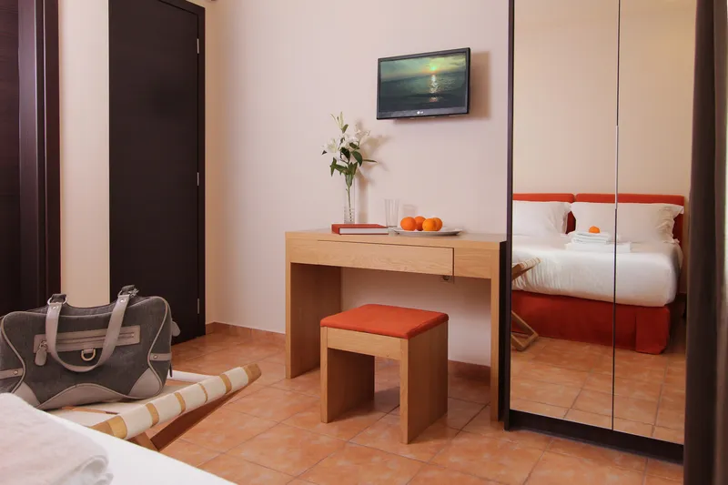 Double or Twin ECONOMY Room, White Lotus, Athens