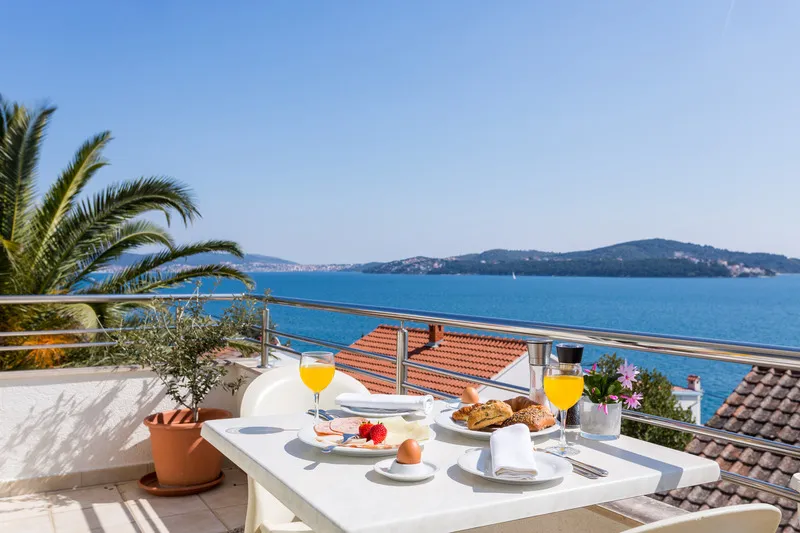 Terrace, Viktorija, Split