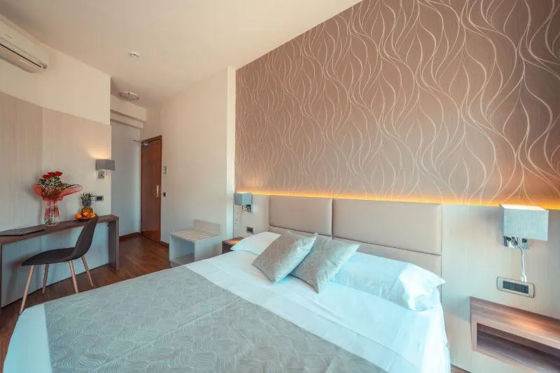 DOUBLE DELUXE Room, Splendid Hotel Taormina - Handwritten Collection, Taormina