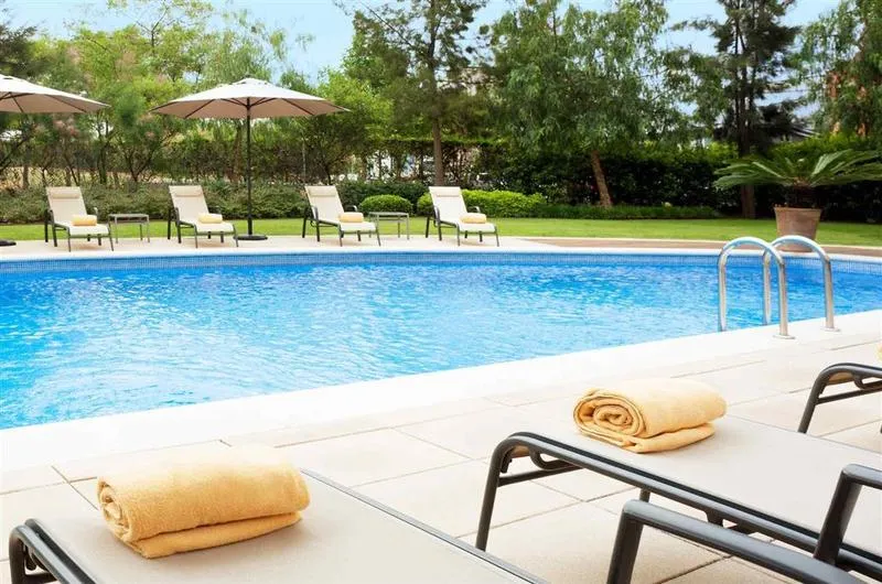 Pool, Novotel Barcelona Cornella, Barcelona