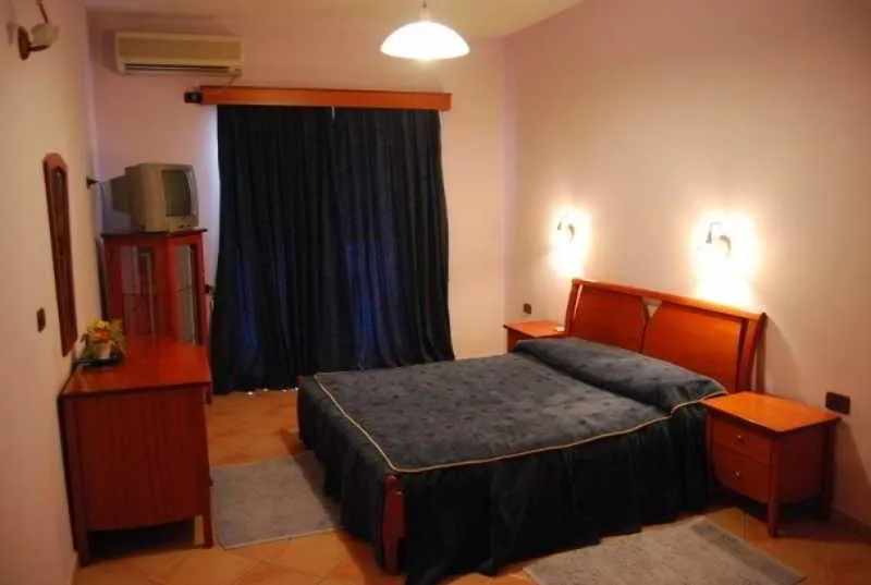 TRIPLE SIDE SEA VIEW ONE BEDROOM Room, New Heaven, Southern Albania