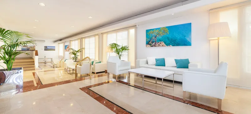 Lobby, Globales Simar, Majorca