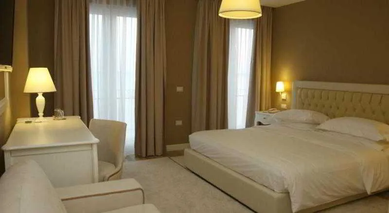 Room, Palace Hotel & Spa, Durres