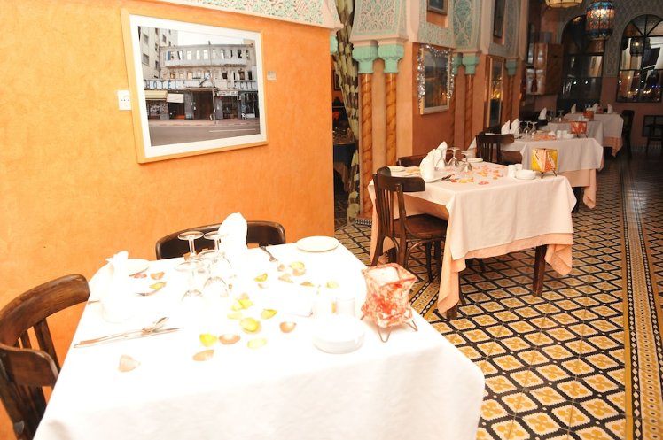 Continental, Tangier
