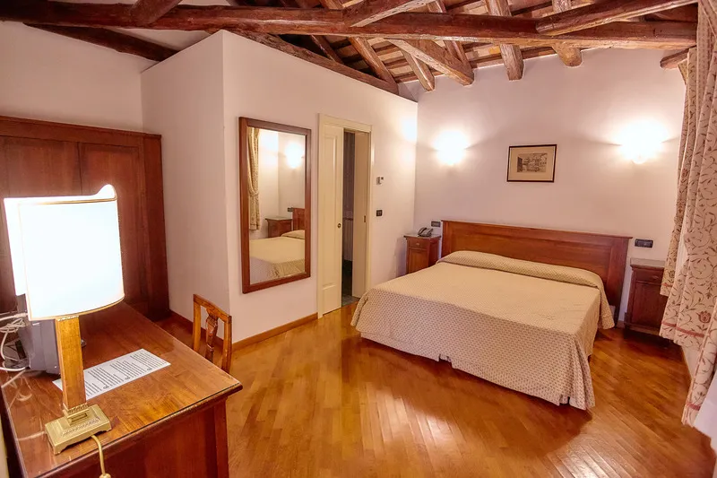 Room, Riviera dei Dogi, Venice
