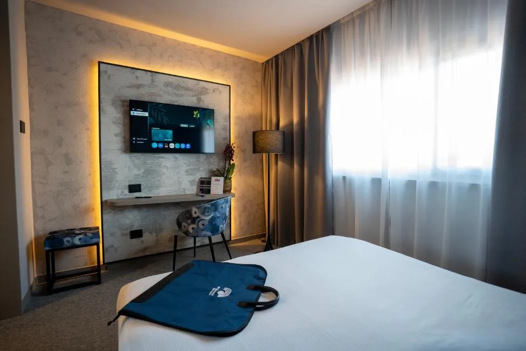 Double or Twin SUPERIOR WITH TERRACE Room, BV Oly Hotel, Rome