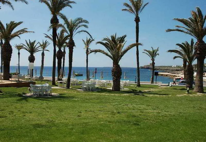 Terrace, Apartamentos PortBlue Rafalet, Menorca