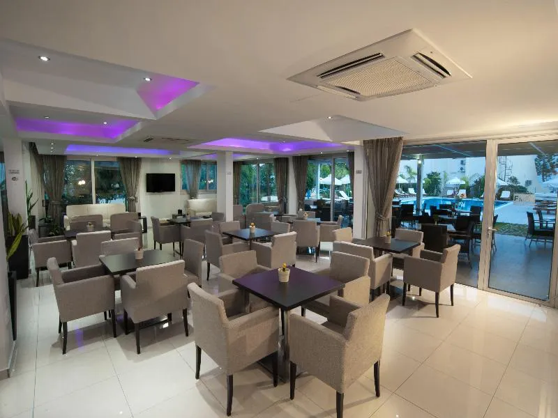 Lobby, Frixos Suites Hotel Apts, Cyprus