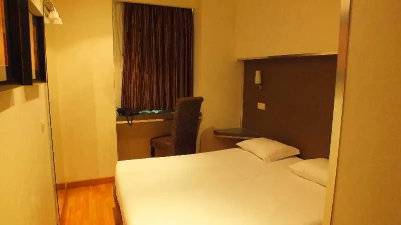 Room, Bocage, Lisbon