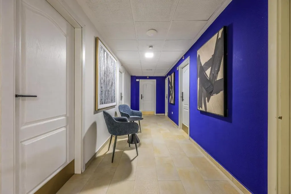 General view, Lusso Velilla, Madrid
