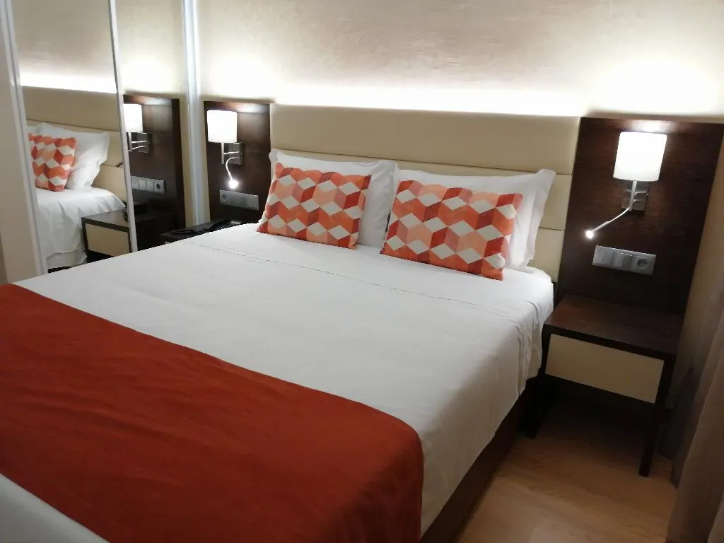 DOUBLE CLASSIC Room, Monaco, Algarve