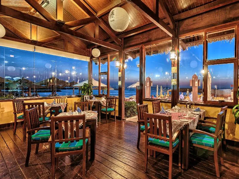 Restaurant, Coral Beach Resort Sharjah, Dubai