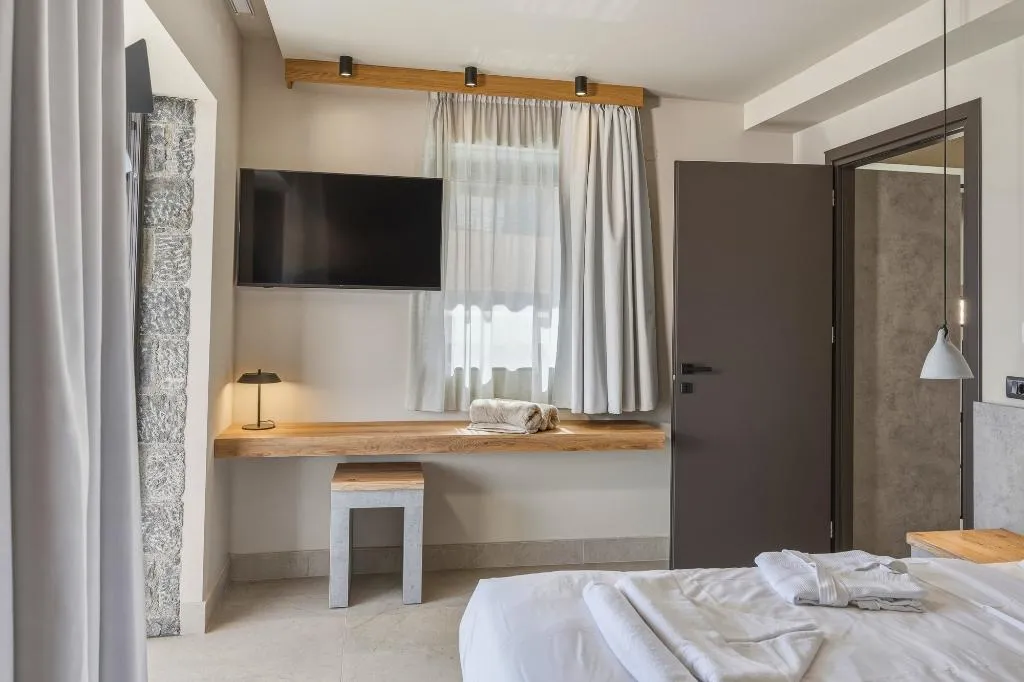 VILLA FOUR BEDROOMS Room, Volta Seaside Boutique Hotel, Crete