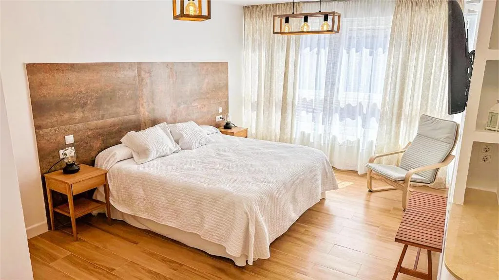 JUNIOR SUITE STANDARD Room, Hostal Sorbas, Andalucia